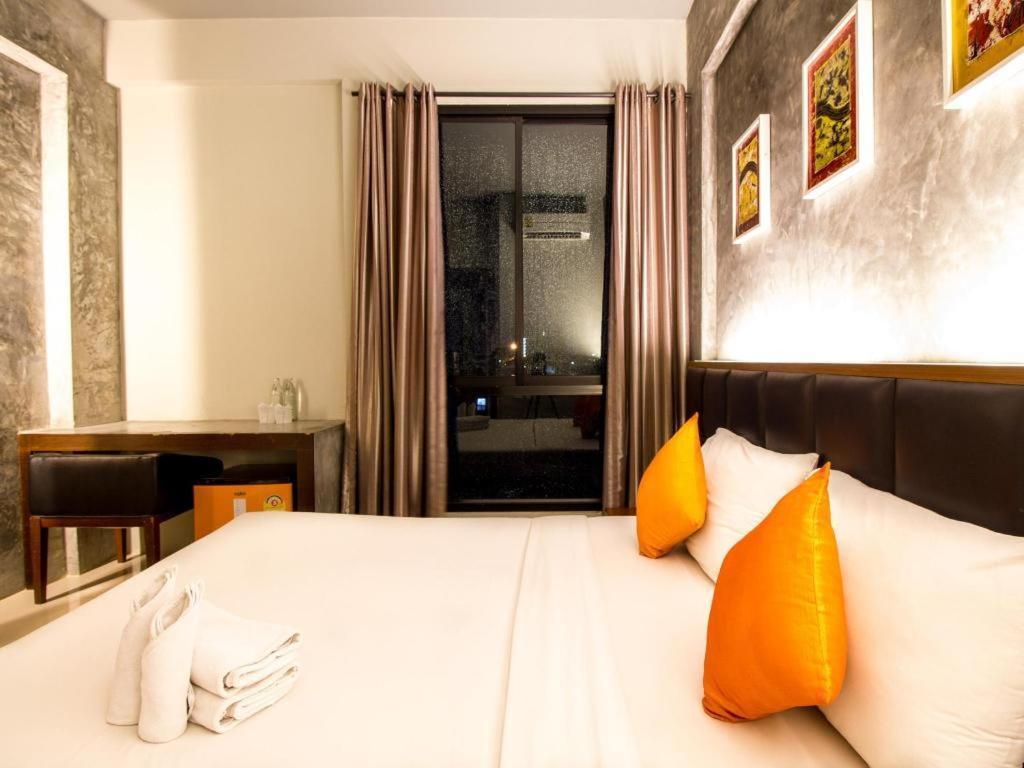 B2 Thippanate Boutique & Budget Hotel Chiang Mai Exterior photo