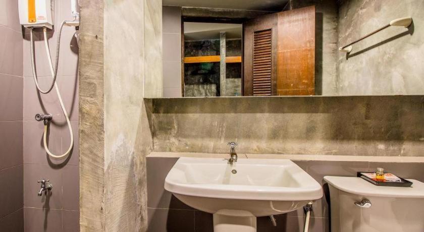 B2 Thippanate Boutique & Budget Hotel Chiang Mai Exterior photo
